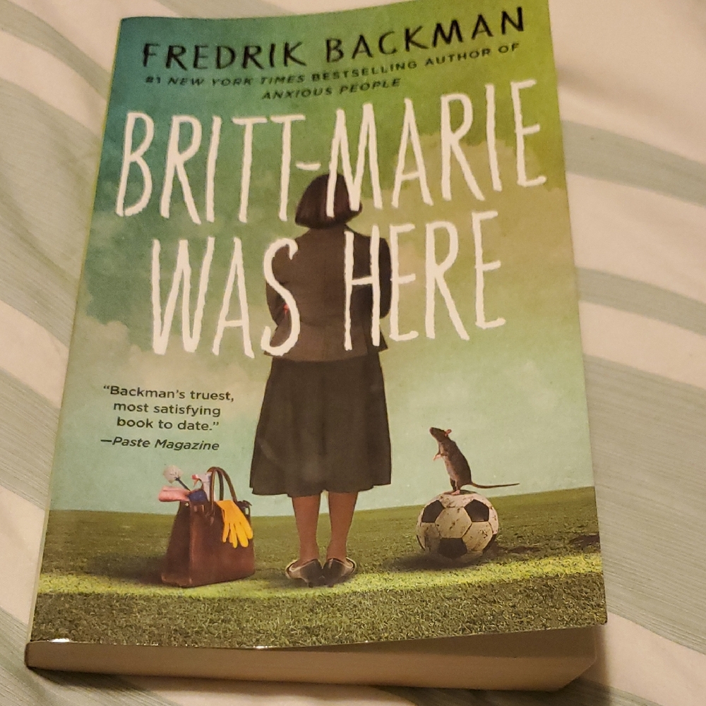 🎈Britt-Marie Was Here Book by Fredrik Backman🎈 - Picture 1 of 5